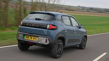 Dacia Spring - rear tracking